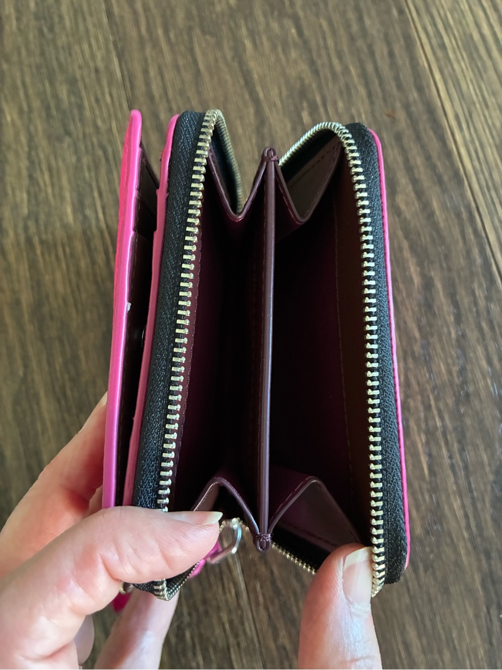 Marc Jacobs Wallet Leather in bright raspberry-pink 🩷 - Picture 8 of 10